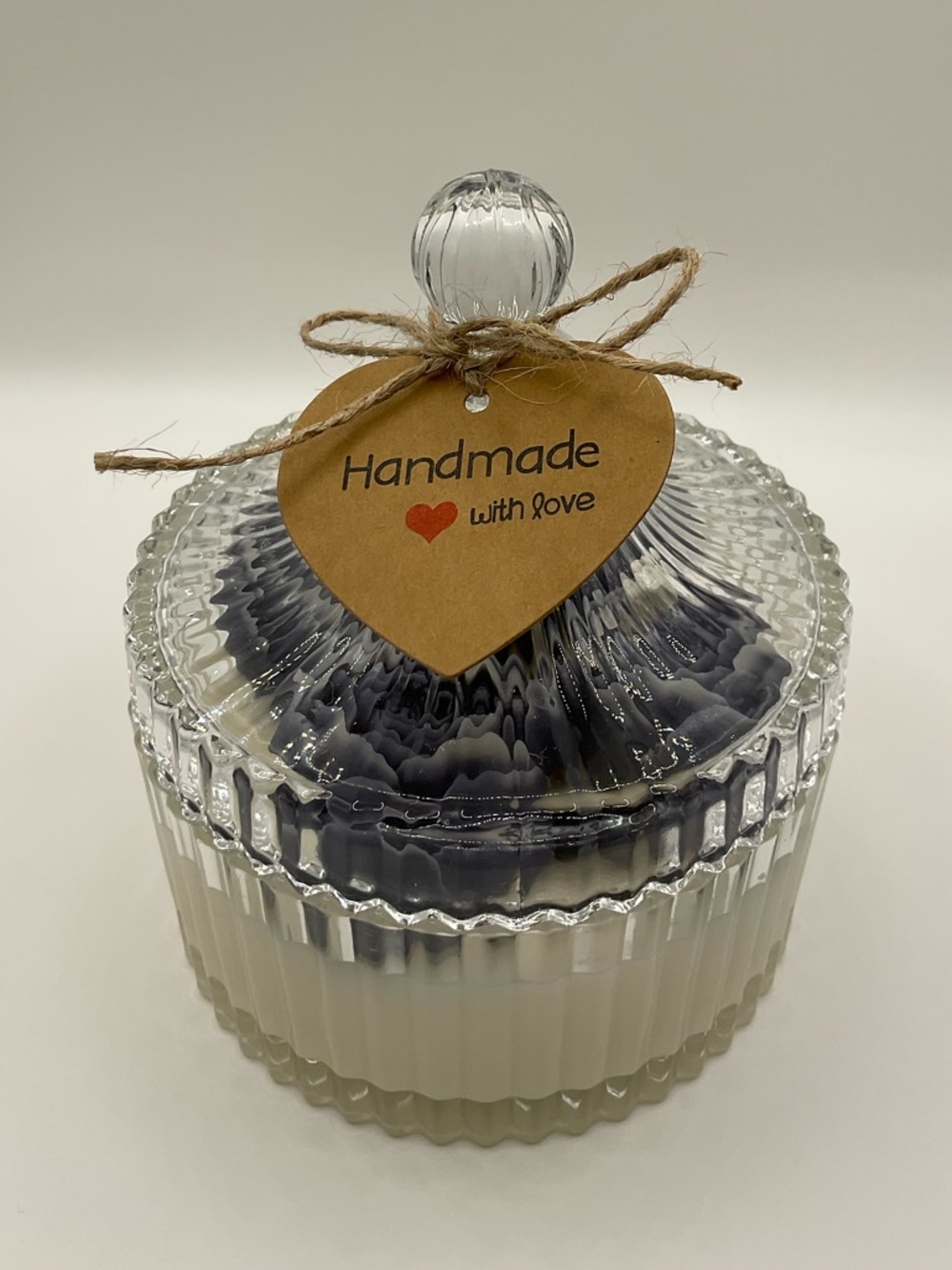 🕯️🌸Handmade scented Candle in Glass Jar - Picture 2 of 4